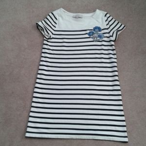 🍁Striped dress with floral detail